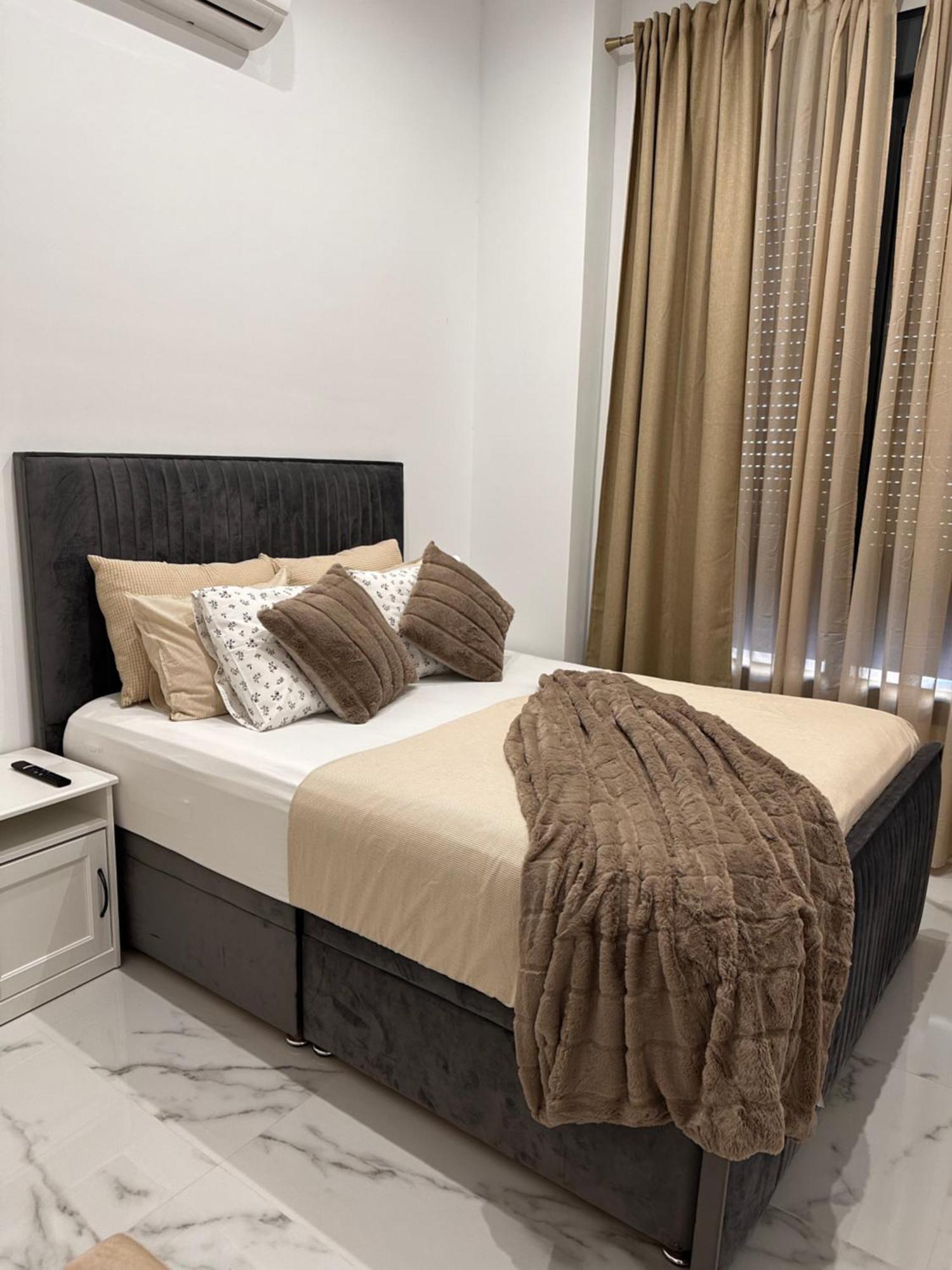 Mark Suite B8 فوينخيرولا المظهر الخارجي الصورة